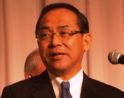 �u���N�͓єN�B�ϊv�̔N�v�ƈ��A�����E�R����