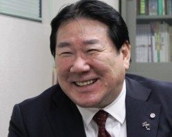 �u�������F�{�������������v�ƌ��A�؋`���В�