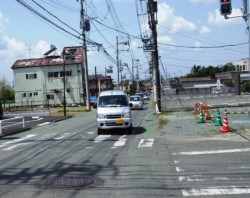 �X�n�ɂȂ�A�L�X�Ƃ��������̉v�钬�؎R�����_���