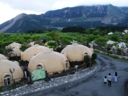 �u�t�A���^�W�[�Ȑ��E�v�������鈢�h�t�@�[�����B���b�W