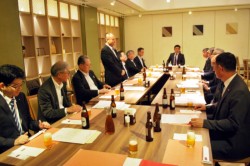 �◜�E�����M�����������̉����Ŋ��t����o�Ȏ�