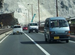 ���z�勴��ʍs����ԗ�(�O�����Ȃ̖؉������