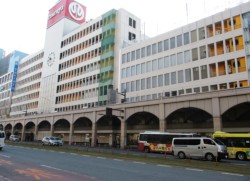 �F�{�s��������{���̒߉��S�ݓX