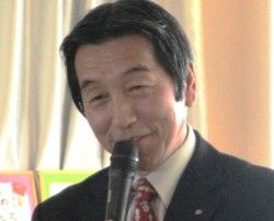 �u4��7���ɔ����̐X���I�[�v�������v�ƌ�鏼���