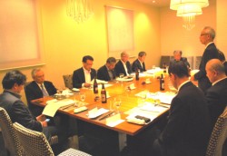 �F�{�o�ϐl���k��ň��A���鏼���ו�(�E)