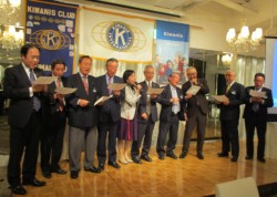 �u�u�������ŕ󔠁v����������F�{�N���u�̗����