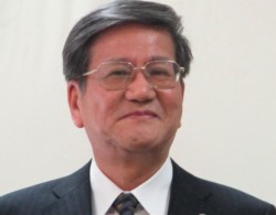 �u���N�͑n��60���N�B�w����1500�l�v�ƌ��|���w��