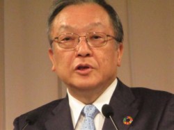 �u�{�X���܂�3�{���r�������đւ���v�ƌ��J�쓪��