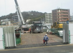 �F�{�s�t��1���ڂŎn�܂�����B�e�f�{�Ѓr���̍H��