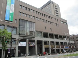 �F�{�s�������ʒ��̃z�e�����q�F�{