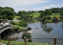 ����₩�ȕ�������鐅�O�������B�ό��q�͏��Ȃ�