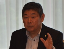 �u�����ɑ����āA�Ɛт̌�����v�ƌ��N�؏r�F�В�