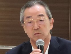 �u�w��5000�l�B�R���i�ɐ�X���X�Ƃ��Ă���v�ƒ��R�w��