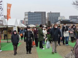 ���키�u���܂��Ət�̐A�؎s�v�̉��(����͐�~)