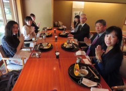 ���k��ɏo�Ȃ���7�l�̃����o�[