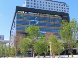 23���ɑS�ʃI�[�v������F�{�w�r���E�A�~���v���U���܂���