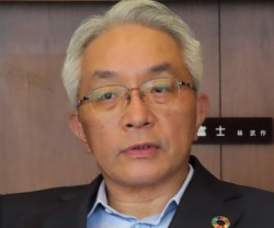 �u�V����ɏA�C���A�ْ������o����v�ƌ�鑺��p�V����(�В�)