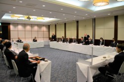 �n��̌o�c�҂�20�l���o�Ȃ����F�{�o�ϐl���k��