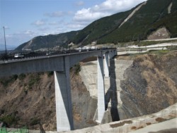 Vh勴B숢hƓ͗zȂS525̋