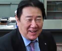 uF{`̐V^[~ir͖ʔvƌA؋`