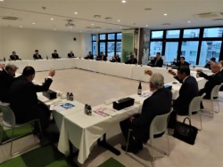 ̖KɏoȂ20lƃCC䊲