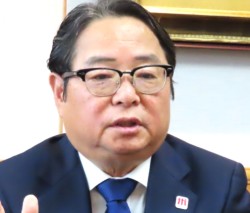 uVVRAChB̎vƒrӘaOoA