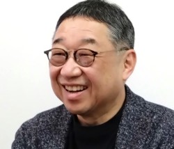 「アメリカのナスダック市場に上場した」と語る伊藤清隆社長