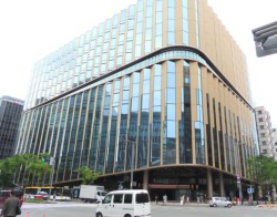 �����w�O�Ɋ������������{�V�e�C��s�V�{�X�r���B�J�Ƃ͍���