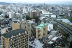 �l��67���l�̌F�{�s�̎s�X�i�E�͔���j