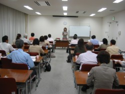 �L�����A�l�b�g���[�N�F�{�́A�L�����A�Ɋւ��镪��̏�������ړI�ɂ��������I�l�b�g���[�N�B�����͑�w�A�E�ېE���ȂǂQ�R���o�Ȃ����B