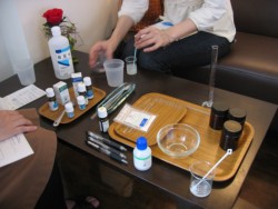 �ޗ��͖�ǂȂǂŊȒP�ɓ���ł�����̂��g�p