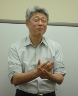 ���g�̌o������u���M�����邩�Ȃ����͑�Ⴂ�Ȃ̂ŁA�܂��͏������������玩�M�����܂��傤�v�ƌ�鍲�X�؍u�t