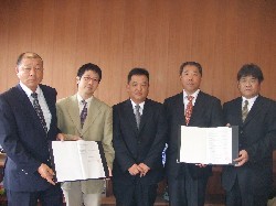 �Y�w�A�g�̒�������킷�i������j���c������������A�R������y�����A���q�������A�d�ΌF��y�����A�����F�{�����