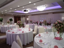 ���e�l��80�l�̃��[�Y���[��