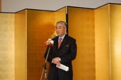 �`�����������镟�i�͎O�F�{���Z��Y�Ƌ��