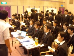 �����𕷂��Ȃ���M�S�Ƀ��������w��