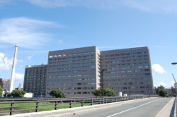 �F�{��w��w�������a�@�Ɋ����������a���i�����j�B�e�K�œ��a���Ɛ��a���i�E���j���Ȃ����Ă���