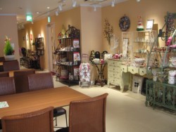 �V�����[�ʂ�ɃI�[�v�������u�J�t�F���G�݁@�v�����^���v