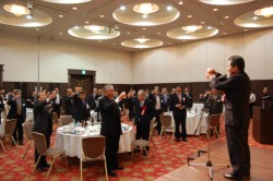 ���t�̉������Ƃ�O���ǔV�F�{�s�c