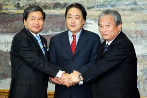 ������I�����肷��A�����犗����v�F�{���m���A�������j�z���_�\���e�b�N�В��A�Ɠ��M��Ò�����