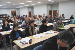 ��ю��̔�Ђ������̌��̘b�ɌX������Q����