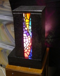 �Â���ł͌��z�I�Ȗ��邳��������