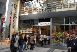 �I�[�v���O���瑽���̔������q������