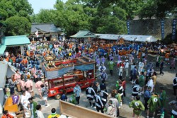 �������ɂ��ӂ��Q��l�̎Q����