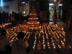 ���ݎ������ōs��ꂽ�u�V�����[�Y�@�L�����h���@�i�C�g�v