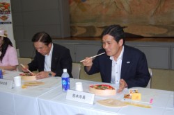 �P�O�������J���ԁA����̔��������n�}�O���ٓ���H�ׂ�K�R���j�s���i�E�j