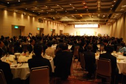 ��R�O�O�l���O�����h�I�[�v�����j����