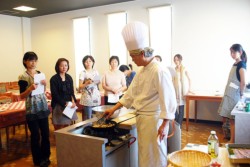 ���{�V�F�t���G�u���[�������߂̐H�ނ��g���A�����W��������