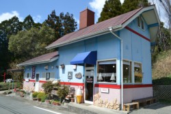 �e�r�s���u�ɂ���u�A�C�X�N���[���H�[����X�^�[�v