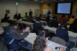 �e�c�̂̊������e��M�S�ɕ����Q����